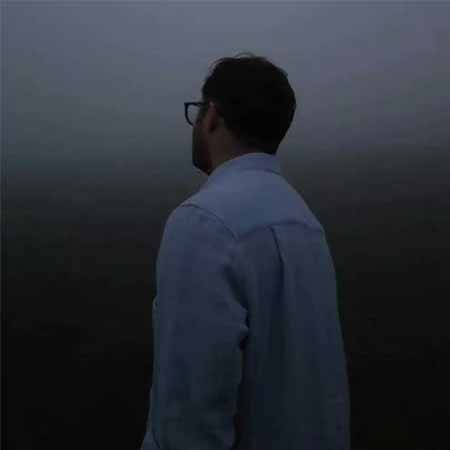 دانلود آهنگ ایهام مو که افسرده حالم چون ننالم